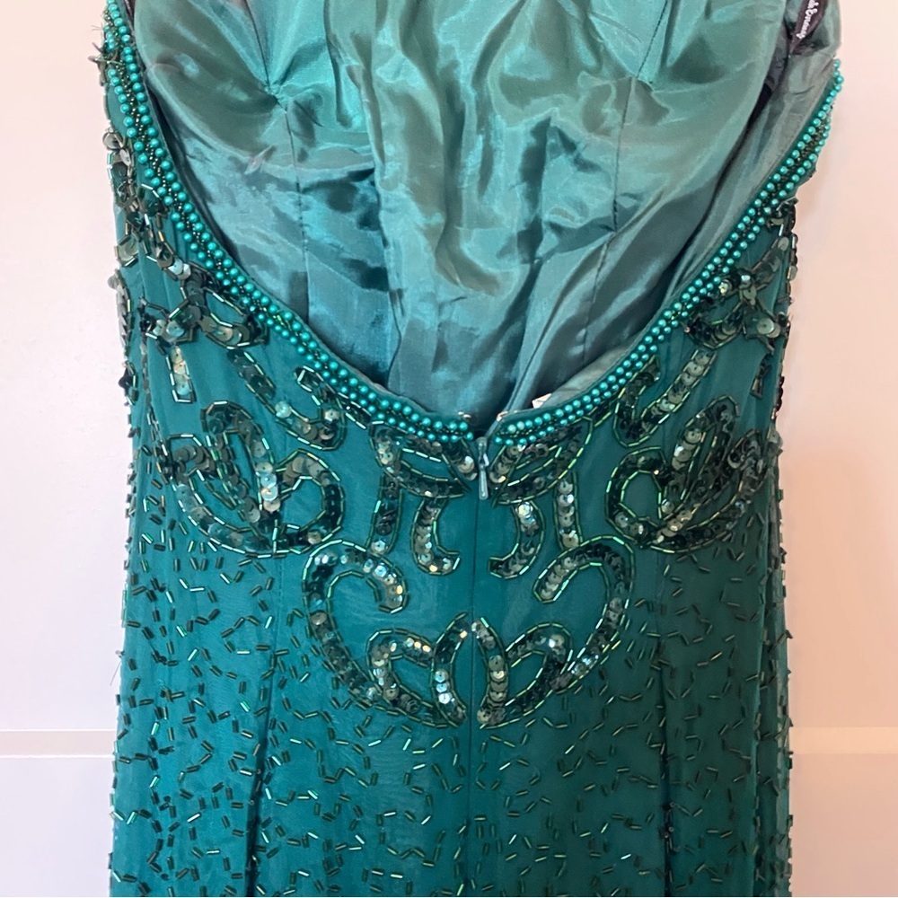 Cache headed formal dress size 6 - Picture 6 of 9